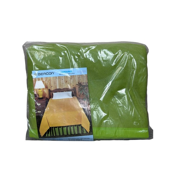 Vintage Beacon Carousel Blanket Soft Acrylic Blend Twin/Full Size NOS - Picture 1 of 7